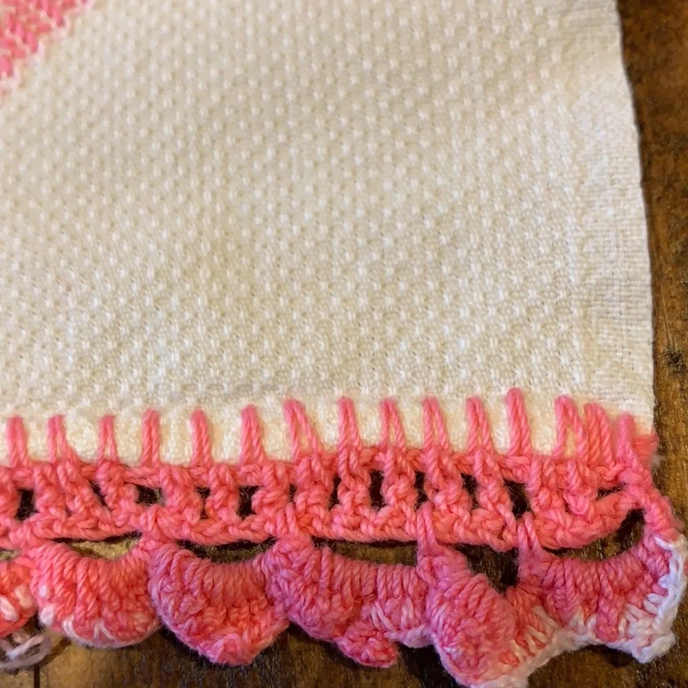 Vintage Handmade Kitchen Hand Towel pink/white